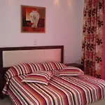 Aparthotel Elena &