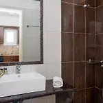 Elena &