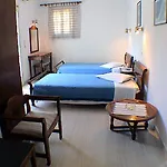 Aparthotel Elena & 3*