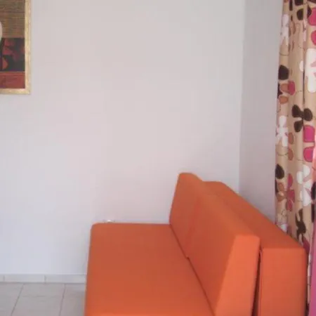 מלון דירות Elena & אורנוס