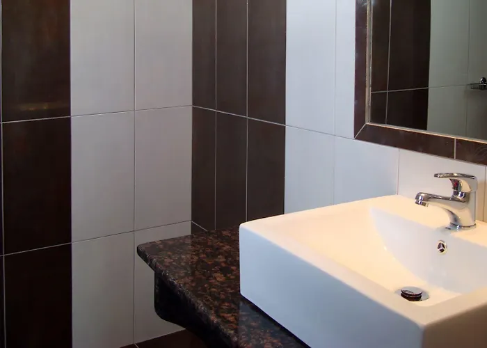 Elena & アパートホテル オルノス