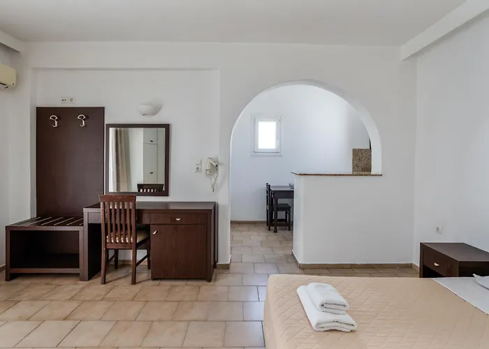 Elena & Aparthotel Ornos (Mykonos)