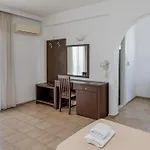 Elena & Aparthotel 3*