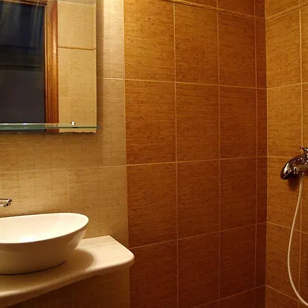 Elena & Apartmanhotel Ornósz