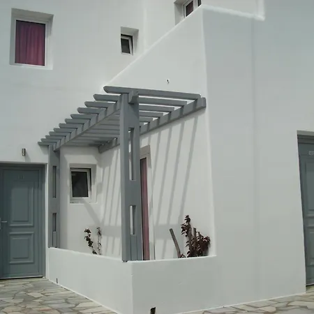 艾琳娜一室公寓及套房酒店